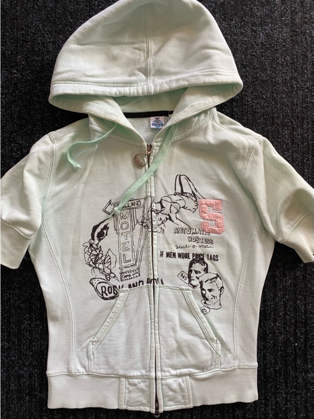 Triple Five Soul Mint Short-Sleeve Zip Hoodie w/Graphic design